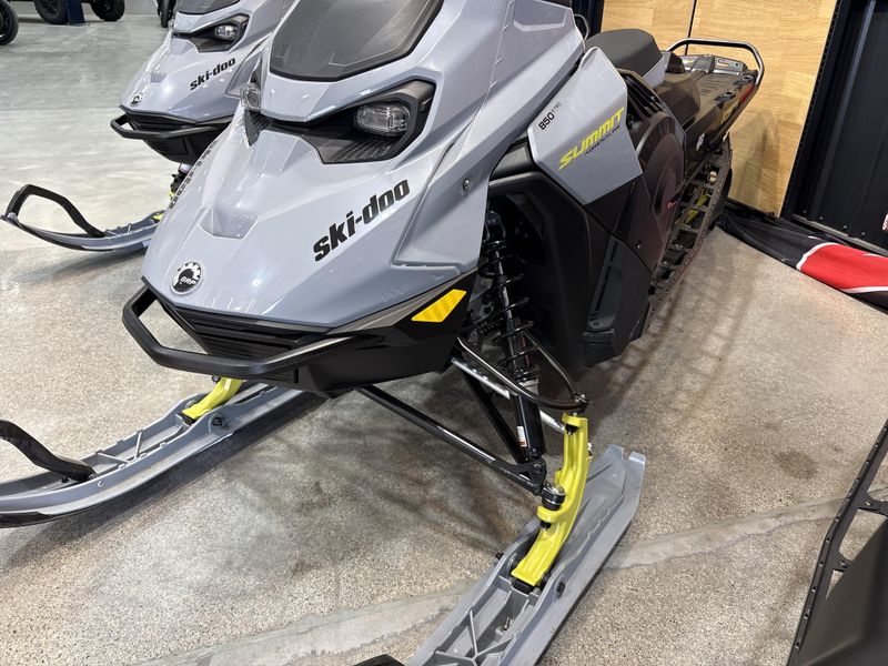 New 2026 Ski-Doo SUMMIT EDGE 850 S HAC 154 3P4F ETEC 