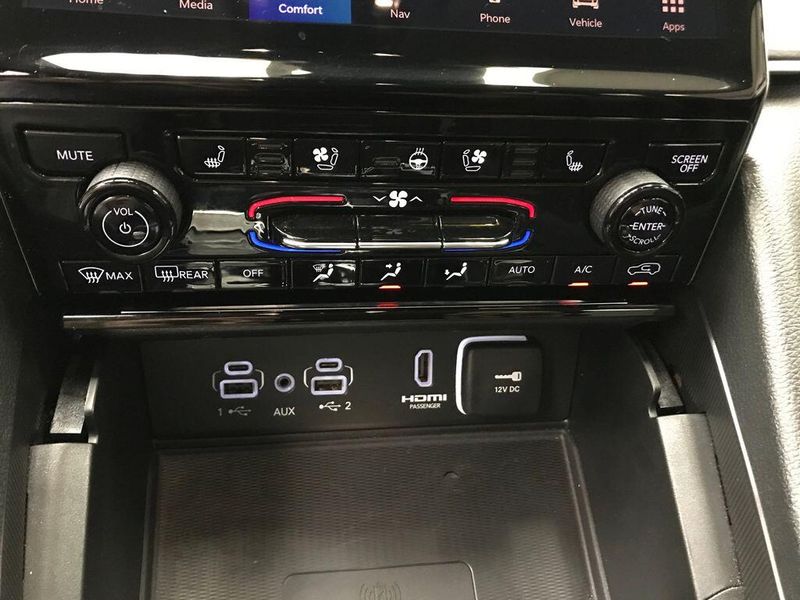 Used 2023 Jeep Grand Cherokee LimitedImage 12