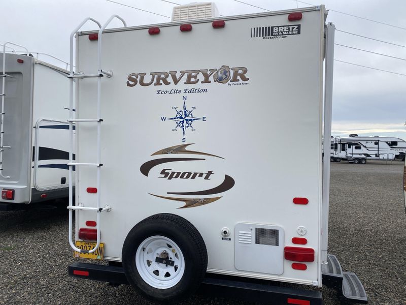 Used 2010 FOREST RIVER SURVEYOR SPORT 186 Image 3