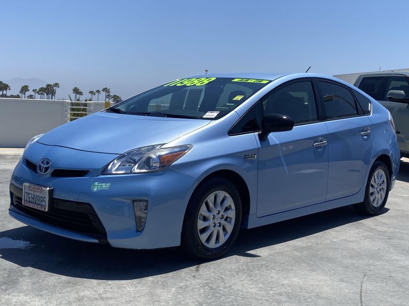 2014 Toyota Prius Plug-In AdvancedImage 8