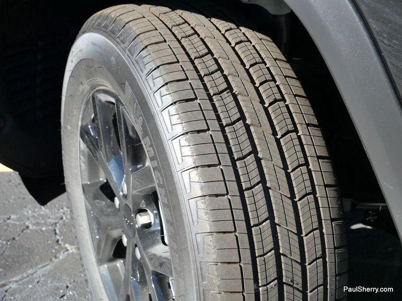 New 2025 Jeep Grand Cherokee Altitude X 4x4