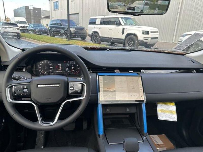 2025 Land Rover Discovery Sport S
