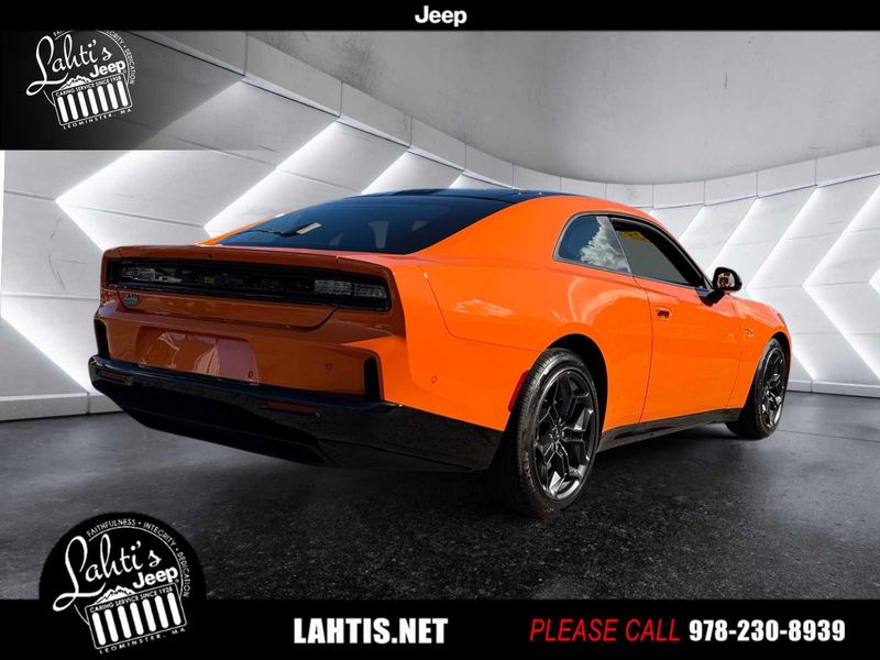 2025 Dodge Charger Daytona R/T photo 4