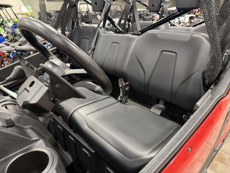 New 2025 Honda PIONEER 1000-6 DLX CREW Image 21