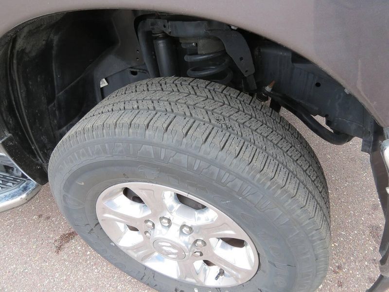 Used 2026 RAM 2500 Big Horn 4x4 4dr Crew Cab 6.3 ft. SB PickupImage 3