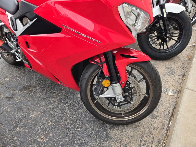 USED 2014 HONDA INTERCEPTOR Image 12