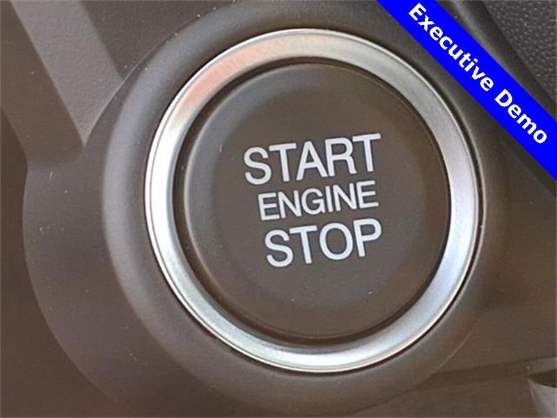 New 2025 Alfa Romeo Giulia VeloceImage 18