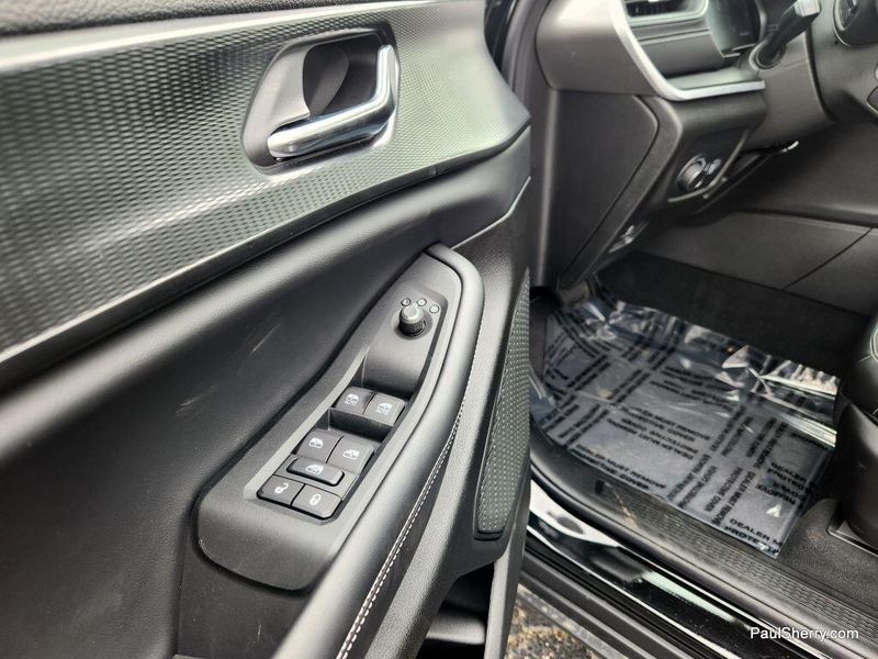 2025 Jeep Grand Cherokee L Altitude X 4x4Image 23