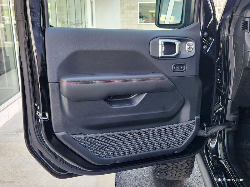 New 2026 Jeep Wrangler 4-door Rubicon X