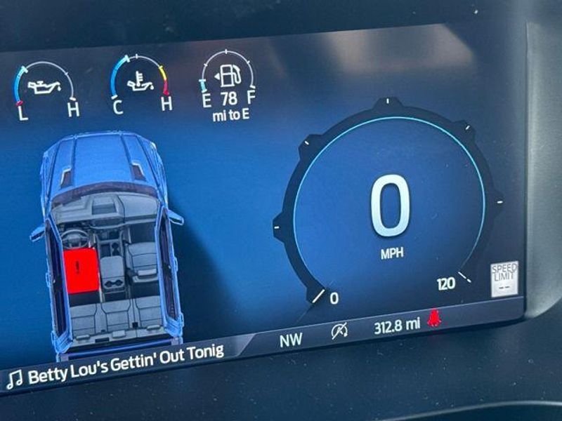 2025 Ford F-150 XLT photo 3
