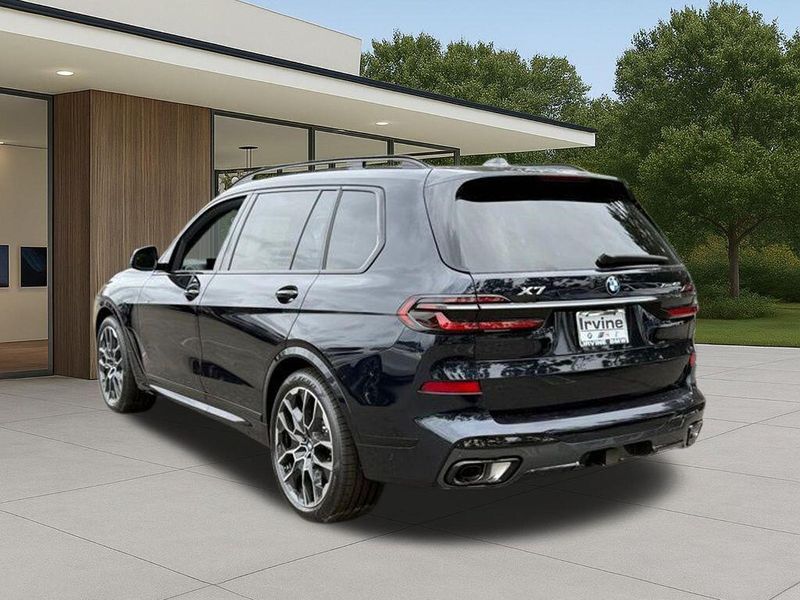 New 2026 BMW X7 xDrive40iImage 12