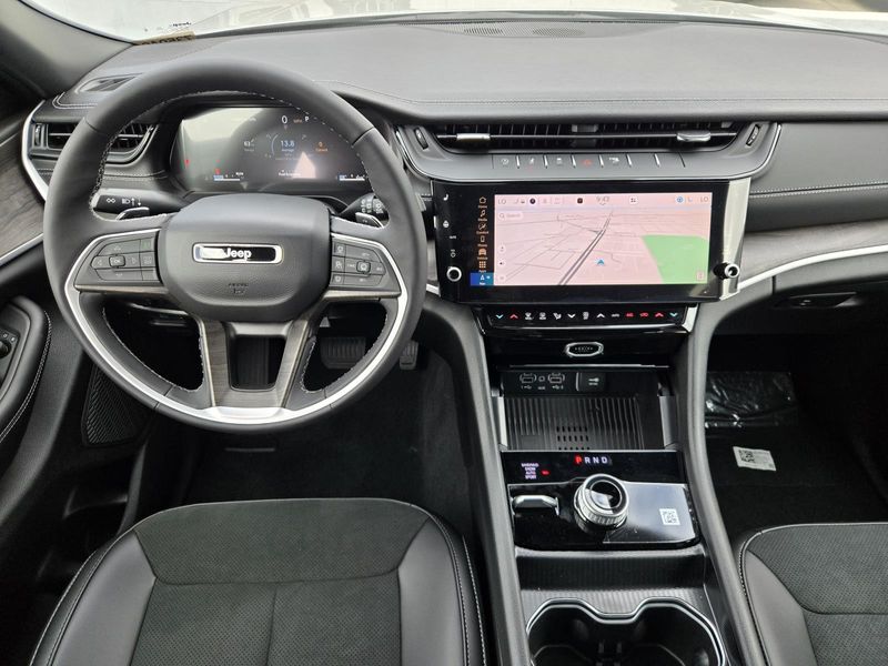 New 2026 Jeep Grand Cherokee L Laredo Altitude 4x4