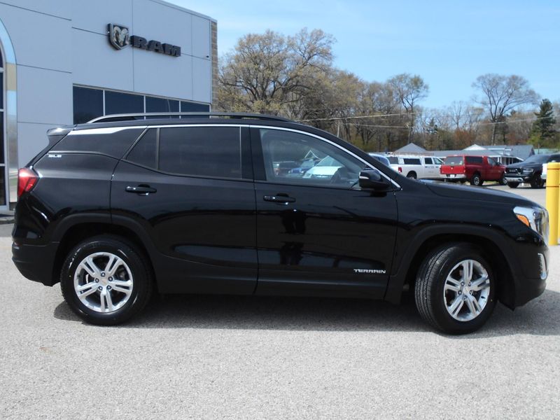 2020 GMC Terrain SLEImage 33