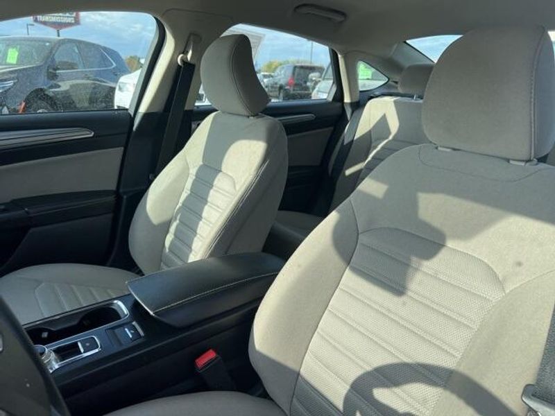 2019 Ford Fusion SImage 7