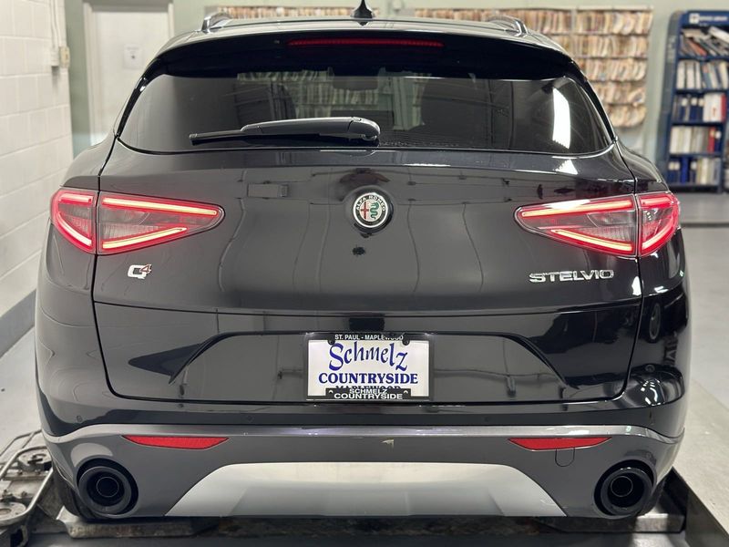 2024 Alfa Romeo Stelvio Ti AwdImage 5