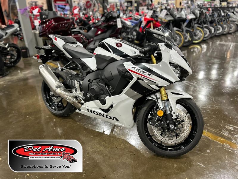 New 2025 Honda CBR1000RR 