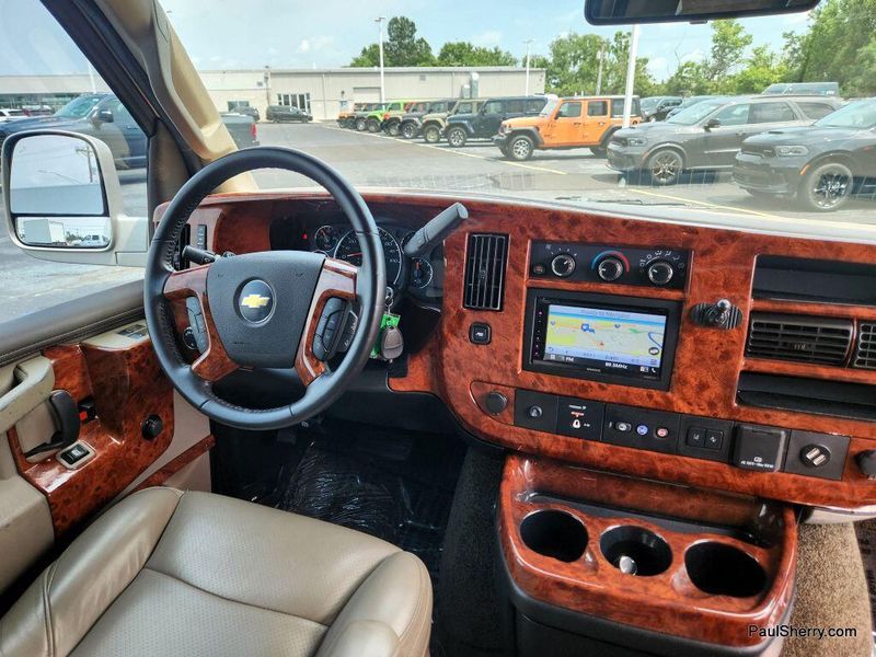 Used 2021 Chevrolet Express Passenger LSImage 35