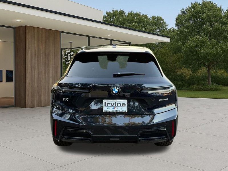 New 2026 BMW iX xDrive45Image 10