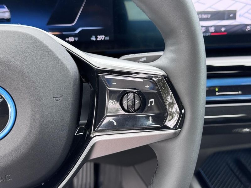 2024 BMW i5 eDrive40Image 27