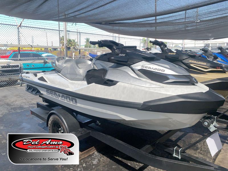 New 2025 Sea-Doo GTX LIMITED 325 (SOUND SYSTEM) 