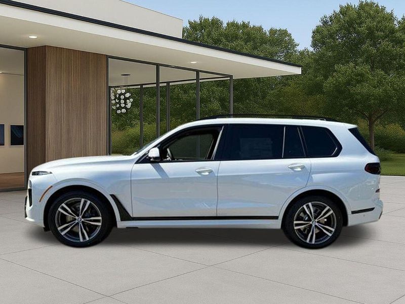 New 2026 BMW X7 xDrive40iImage 13