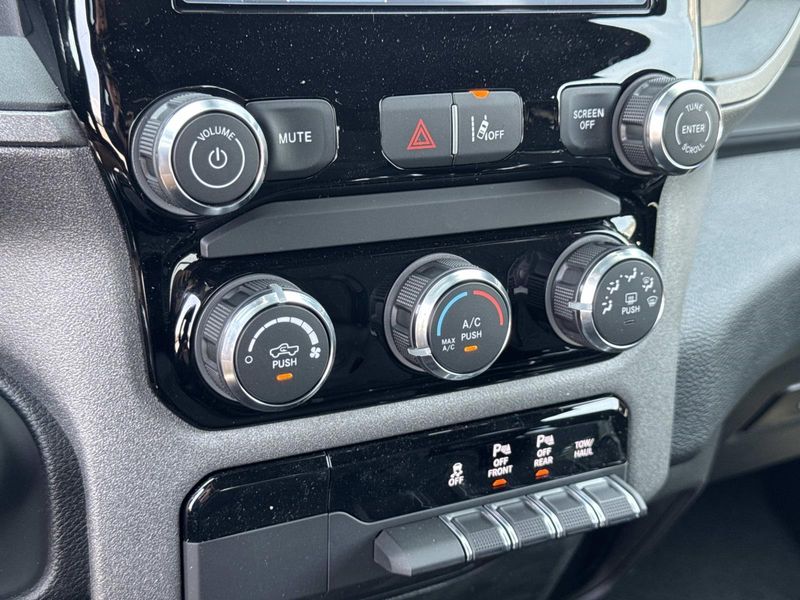 New 2026 RAM 1500 Tradesman Crew Cab 4x4 5'7' Box
