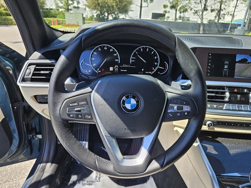 2020 BMW 3 Series 330iImage 21