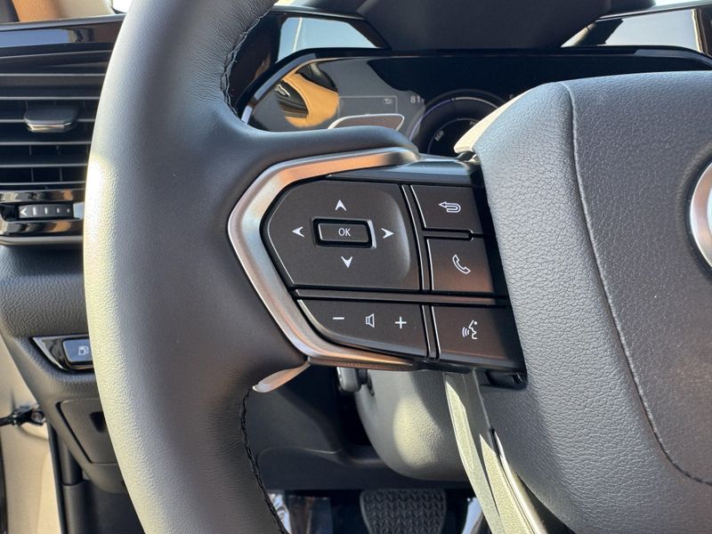 New 2026 Lexus NX 450h+ PremiumImage 22