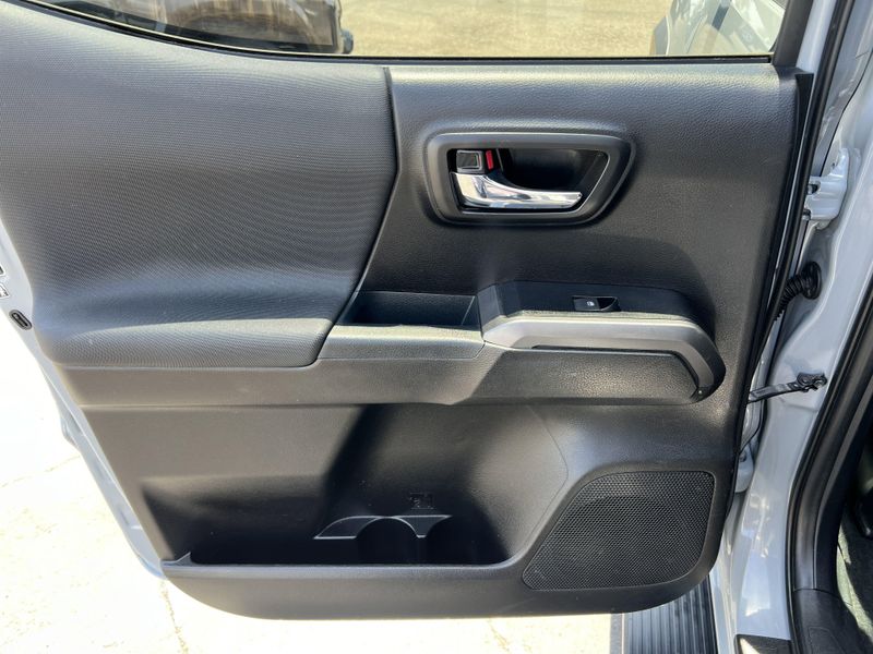 Used 2018 Toyota Tacoma TRD Off RoadImage 16
