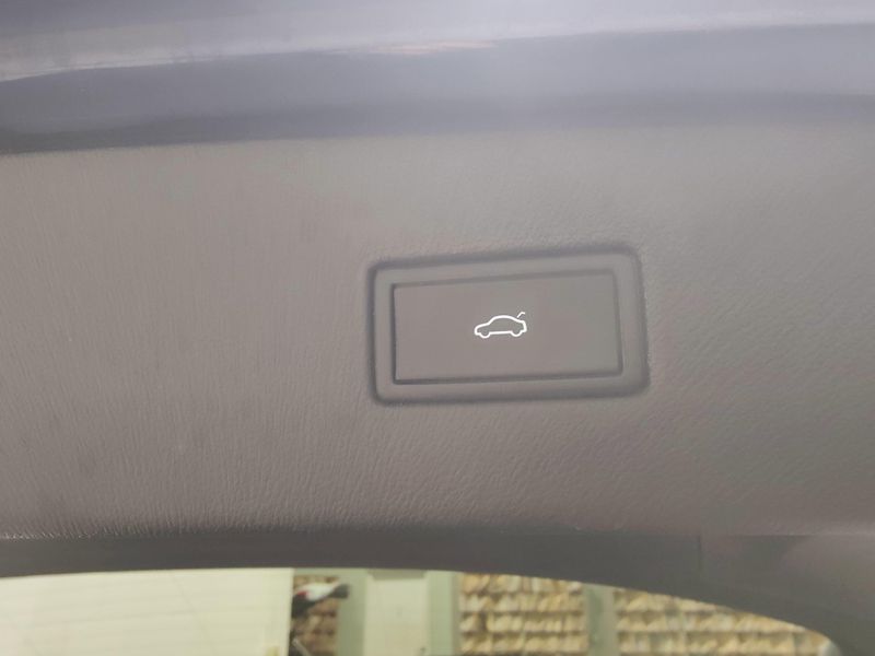 Used 2024 Volkswagen Tiguan AWD SEL R-Line w/Sunroof/NavImage 20