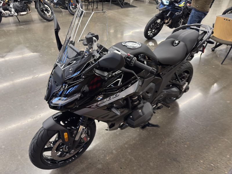 2026 BMW R 1300 RS - BLACK STORM METALLIC - TRIPLE BLACK 