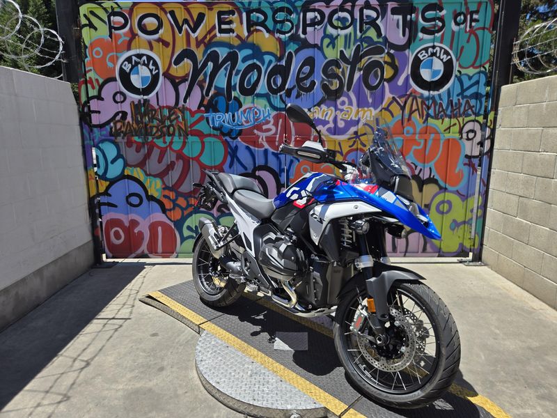 New 2025 BMW R 1300 GS Image 4