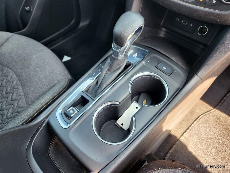 Used 2022 Chevrolet Equinox LT