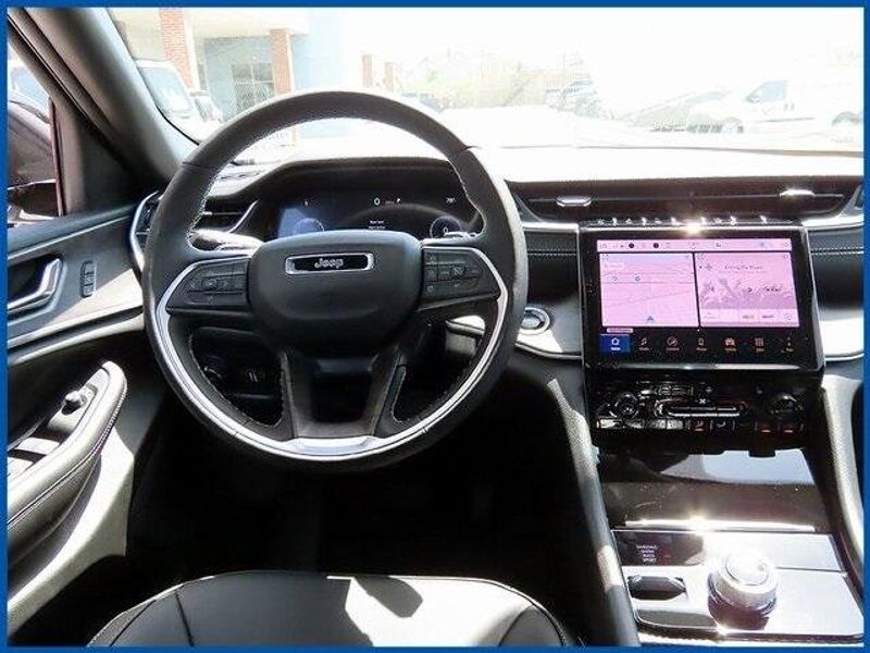 2025 Jeep Grand Cherokee LimitedImage 12
