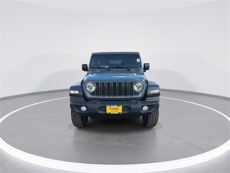 2026 Jeep Wrangler Unlimited Sport photo 3