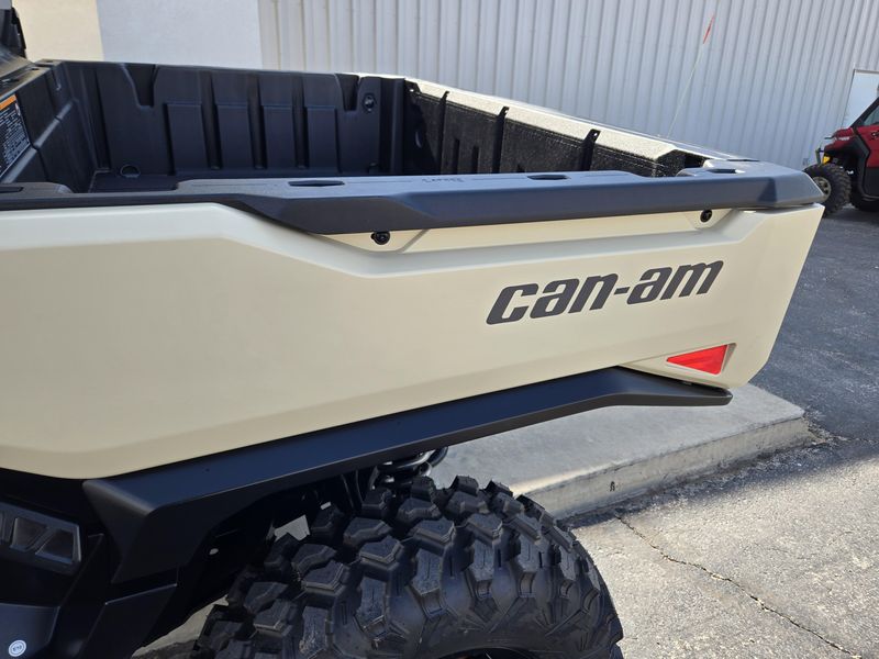 NEW 2026 CAN-AM DEFENDER MAX LIMITED CAB HD11 Image 12
