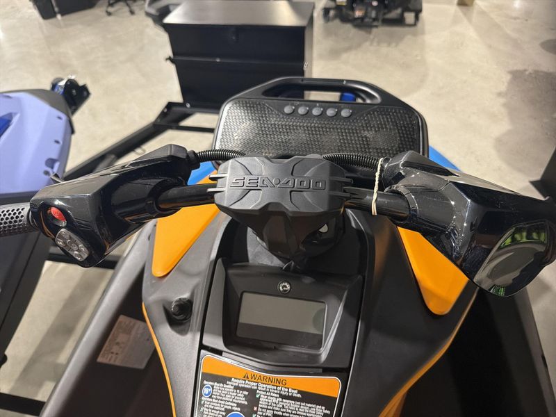 New 2026 Sea-Doo SPARK FOR 3 90 TRIXX (SOUND SYSTEM) Image 20