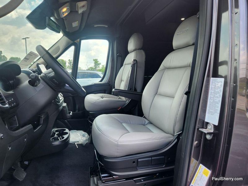 New 2024 RAM Promaster 2500 Slt+ Window Van High Roof 159