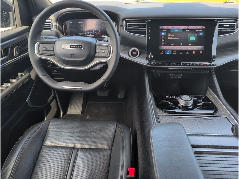 2024 Jeep Wagoneer Series IIIImage 33