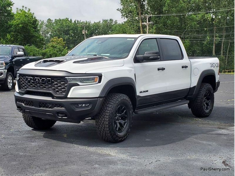 New 2026 RAM 1500 Rho Crew Cab 4x4 5'7' Box