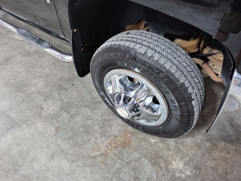 2008 Chevrolet Silverado 3500HD DRW LTZImage 7