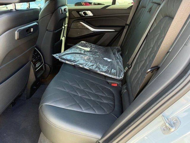 New 2026 BMW X5 xDrive40iImage 26