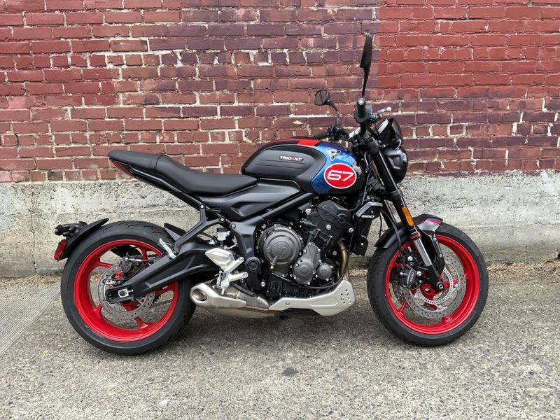 2026 Triumph TRIDENT 660 TRIPLE TRIBUTE EDITION