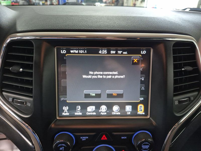 Used 2015 Jeep Grand Cherokee LimitedImage 32