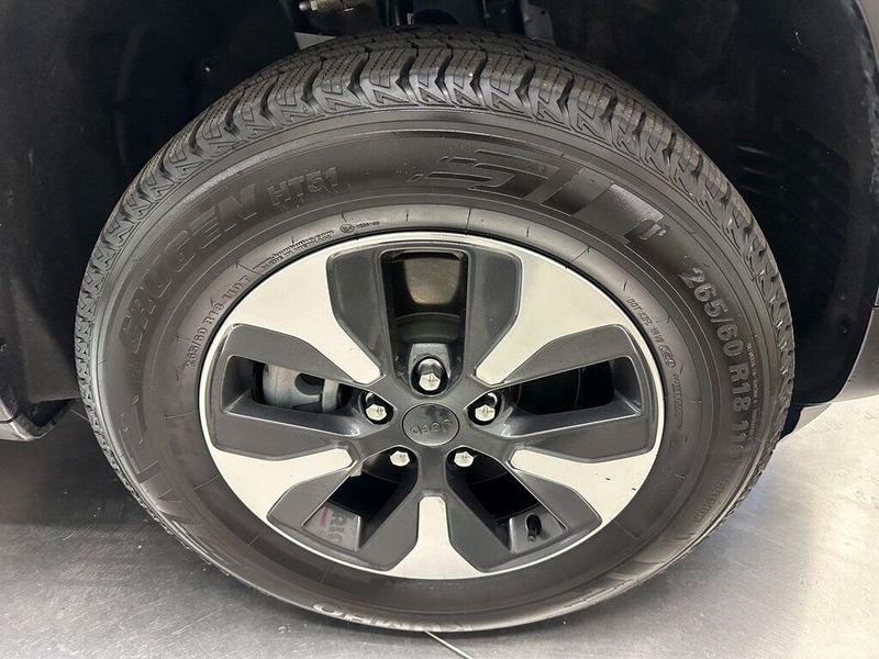 2024 Jeep Cherokee Limited 4xe photo 27