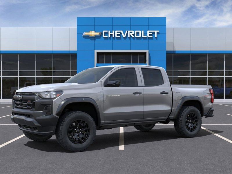 2024 Chevrolet Colorado 4WD Trail BossImage 2