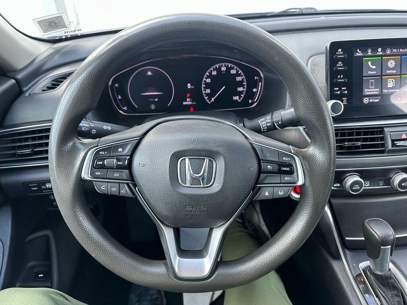 2021 Honda Accord LXImage 2