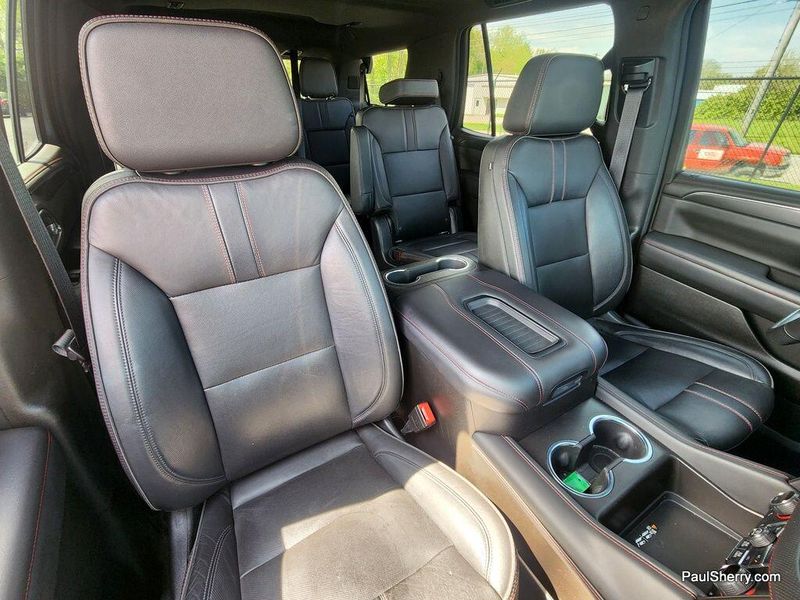 2021 Chevrolet Tahoe RSTImage 2