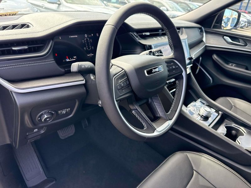 New 2026 Jeep Grand Cherokee L Limited Reserve 4x4