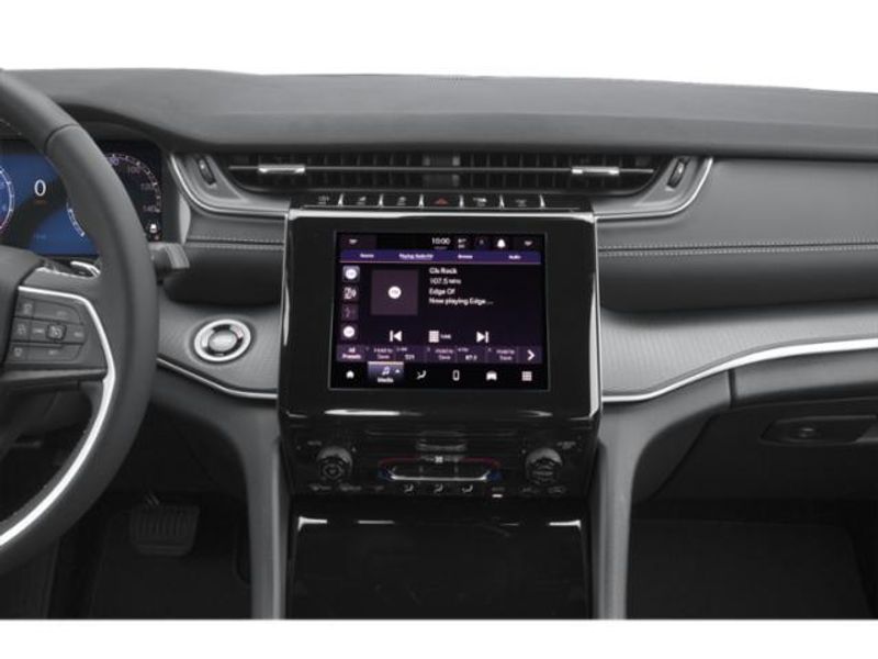 New 2027 Jeep Grand Cherokee SummitImage 9